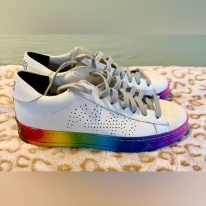 P448 Shoes Made in Italy Color White and pink 
Size: 37 USA 7